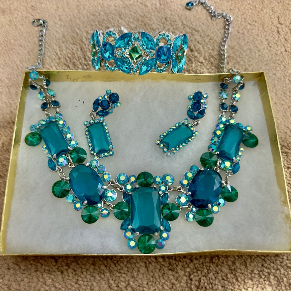 Prom/homecoming Jewelry Set